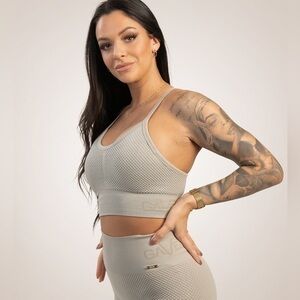 GAVELO Seamless HoneyComb Beige Leggings and sports bra set